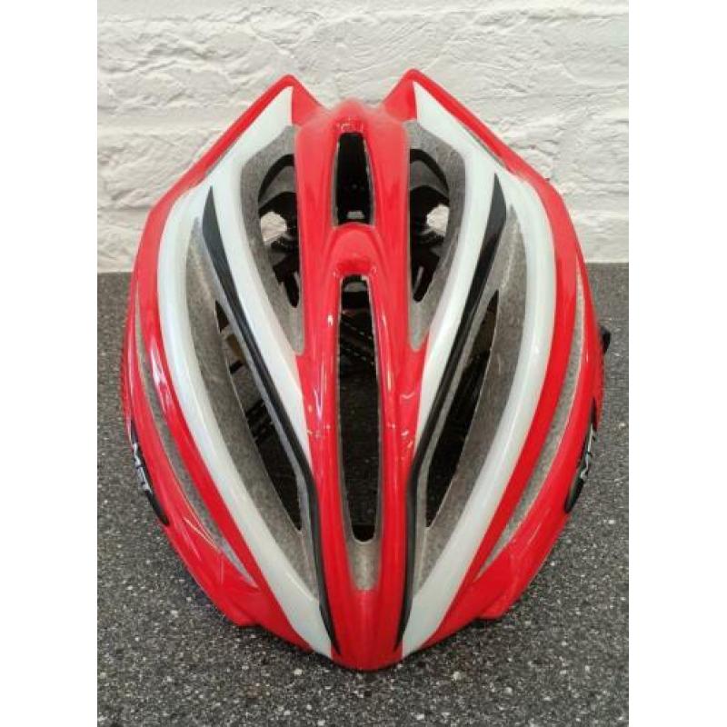 MET ESTRO fietshelm mt.M 54-57cm