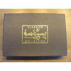 Collectie van 12 WDCC pins met jaartekens