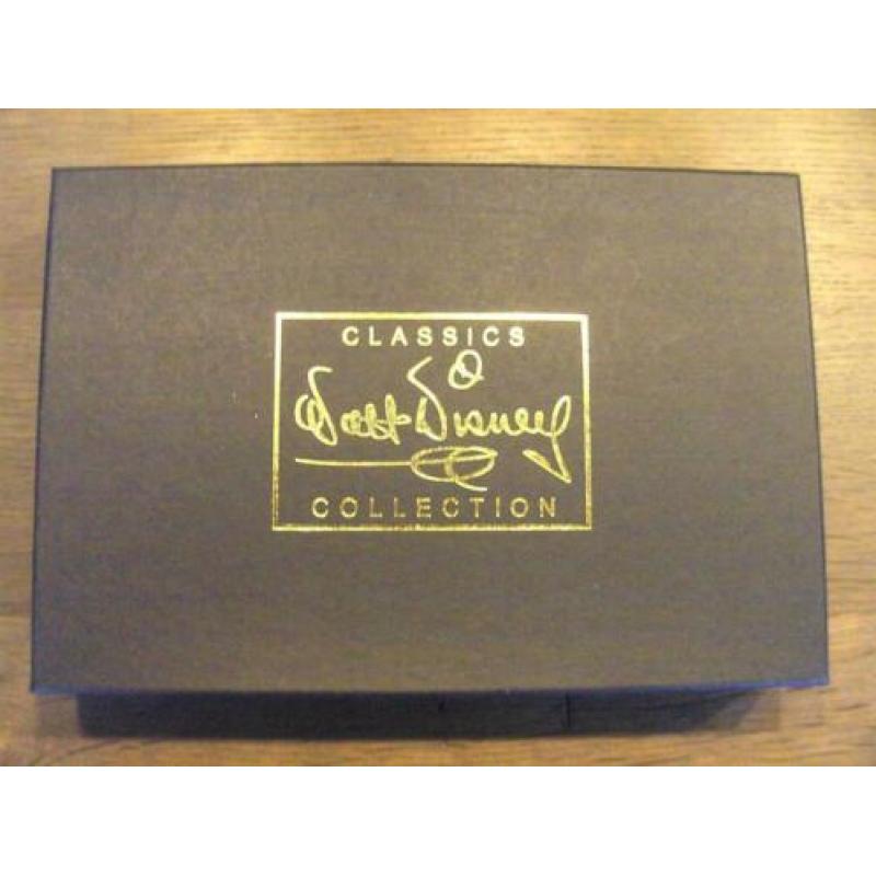 Collectie van 12 WDCC pins met jaartekens