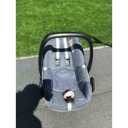Mooie maxi cosi jeans/denim incl nekkussen & zitverkleiner