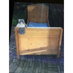 Mooi brocante grenen ledikant