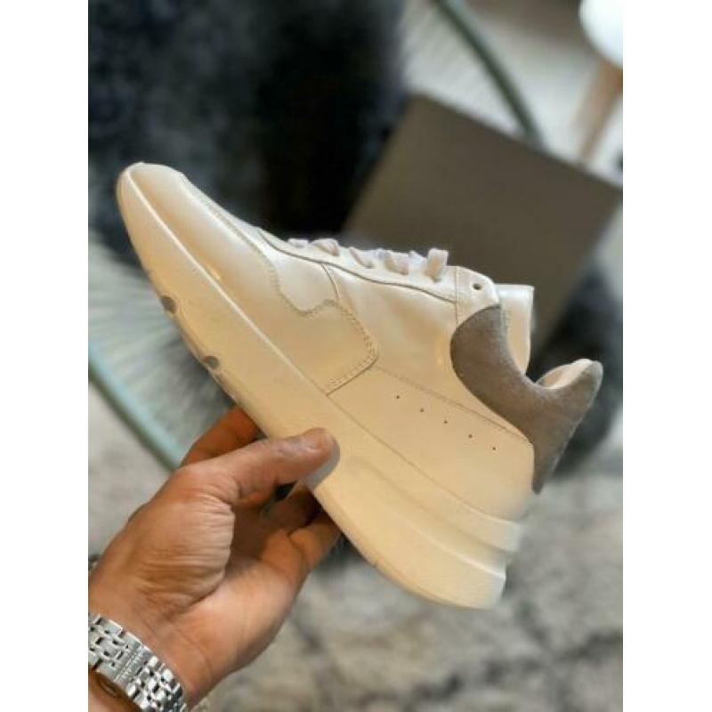 Alexander Mcqueens Size 39 Nieuw in Doos
