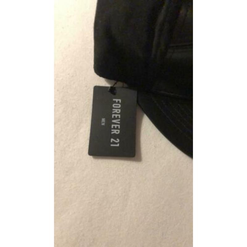 Forever 21 pet