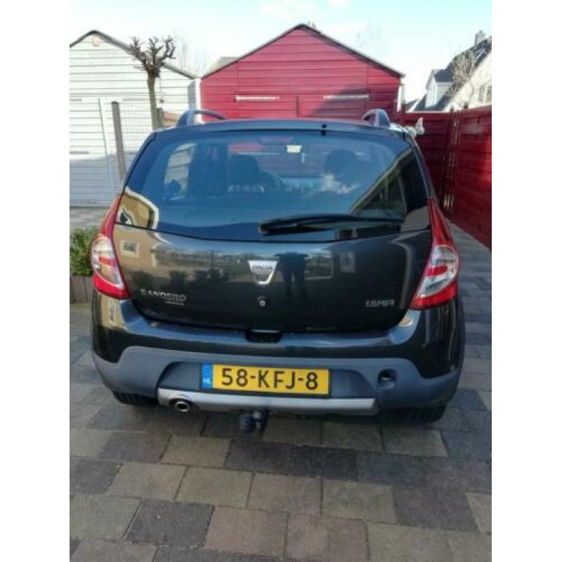 Dacia Sandero 1.6 MPI 90 2009 Grijs