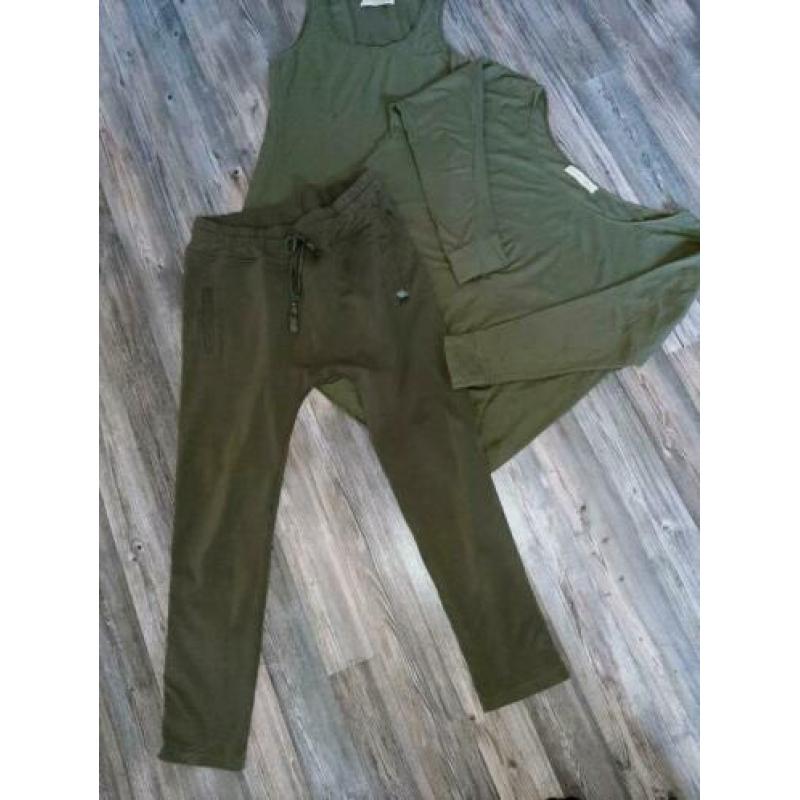 Geweldige 3 delige Comfy Isla Ibiza jogger set Army Green XL