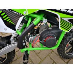 Cross motor