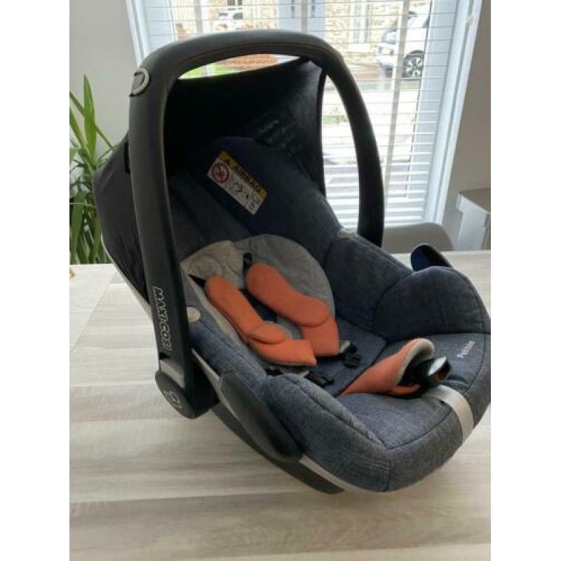 Mooie maxi cosi jeans/denim incl nekkussen & zitverkleiner