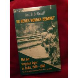 De heren worden bedankt. Met vergeten leger in Indië 1949-50