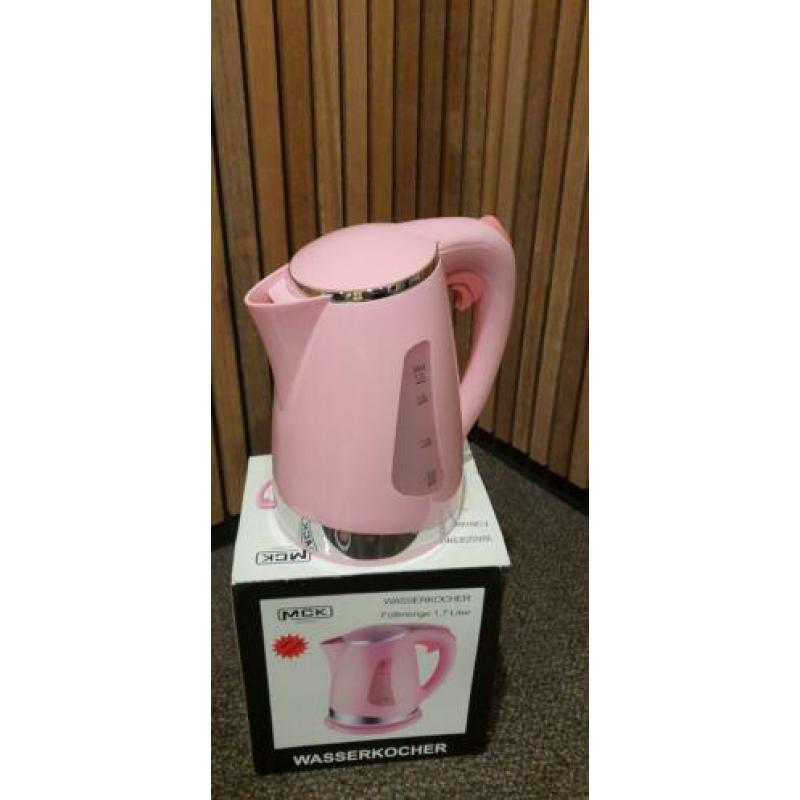 Nieuw roze waterkoker