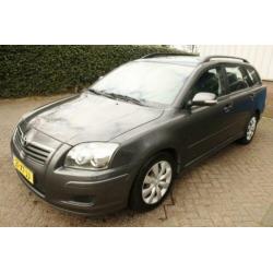 Toyota Avensis 1.8VVT-I 130PK TERRA (bj 2007)