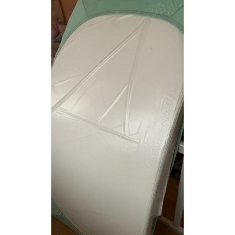 Sundvik ikea babybed ledikant meegroei verstelbaar wit