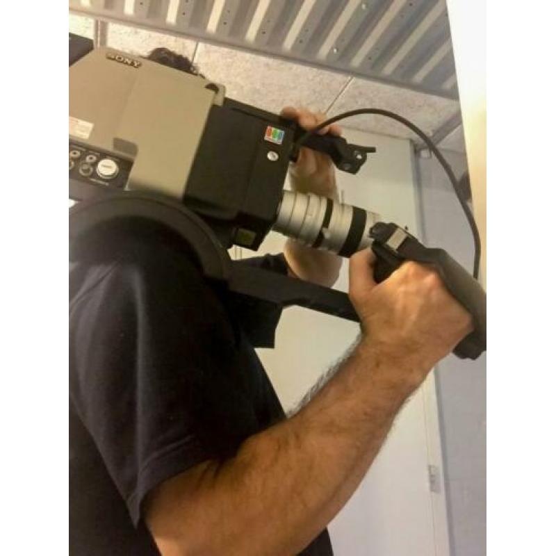 SONY professionel broadcast schouder video camera jaren 1980