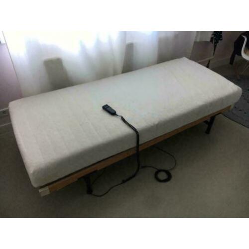 2x Elektrisch bed, verstelbaar 90x210