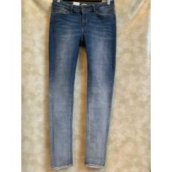 Super gave Purewhite skinny jeans (Maat 31)