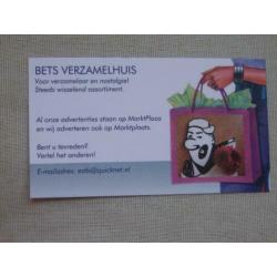 5 - Gebaksvorkjes met bloemafbeelding. Gemerkt:nee. 55. Bie