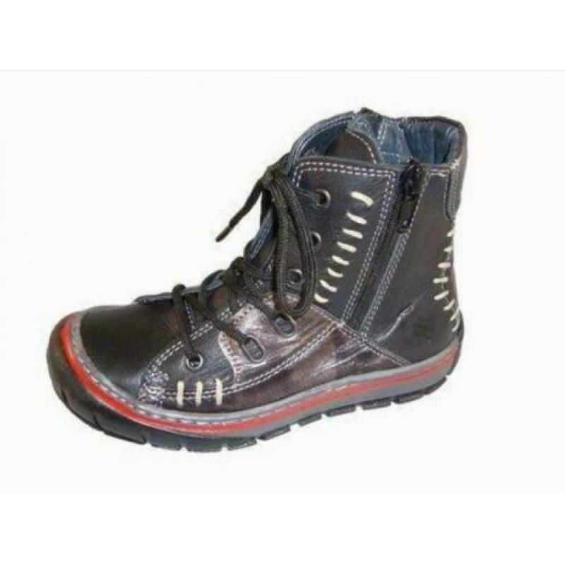 Nieuwe Redzz Tim stoere schoen zwart met rode accenten