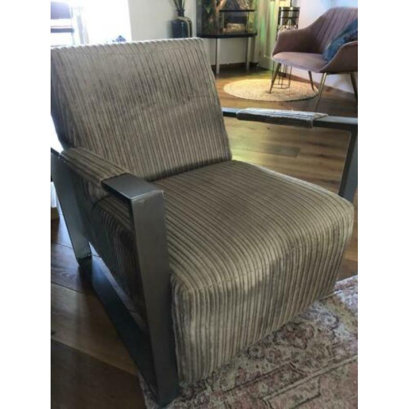 Relax fauteuil met slede in perfecte staat