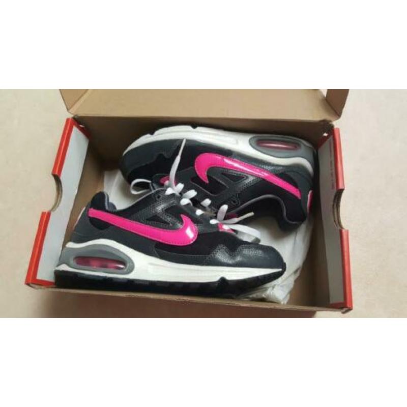 Nike Air Max Skyline maat 34