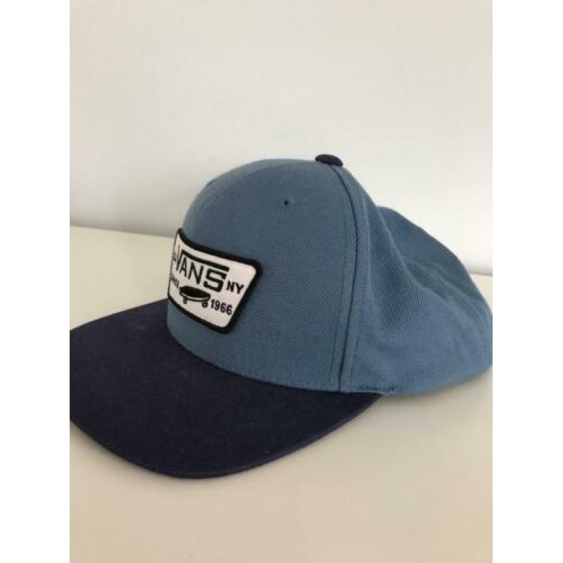 Vans skate pet