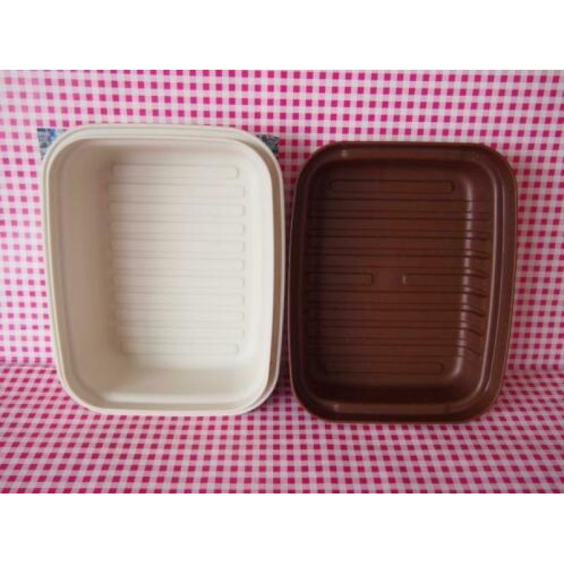 038) Kornuit of kaasdoos, gebruikt; en meer Tupperware