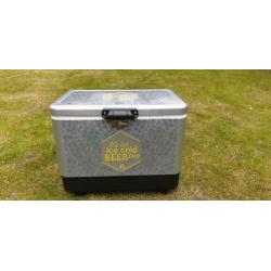 Luxe koelbox 40L - met wielen (nieuw in doos)