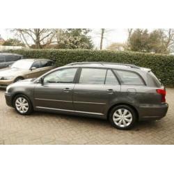 Toyota Avensis 1.8VVT-I 130PK TERRA (bj 2007)