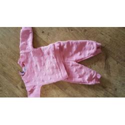 Babykleertjes maar 56