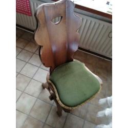 Gratis robuste masief eiken tafel en 6 stoelen