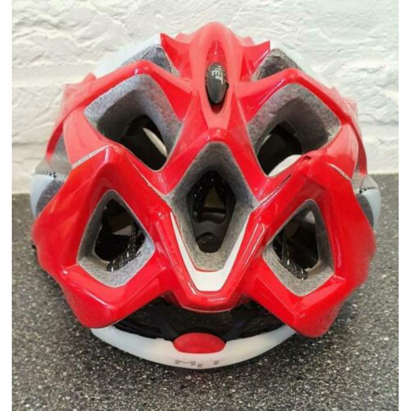 MET ESTRO fietshelm mt.M 54-57cm