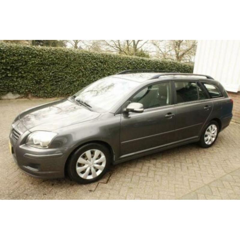 Toyota Avensis 1.8VVT-I 130PK TERRA (bj 2007)