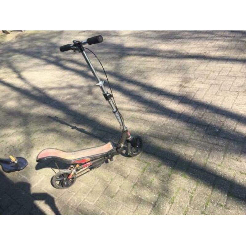 Mooie spacescooter en waveboard