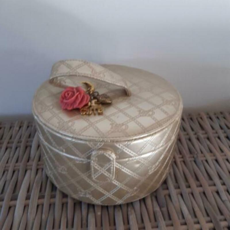 (B13-20) Leuke sieraden opbergkoffer