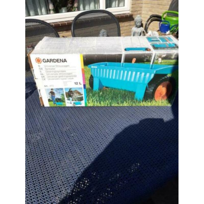 Kunstmest strooier voor de tuin