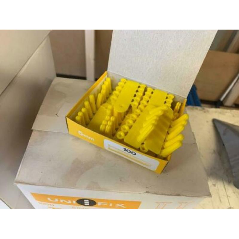 Unifix pluggen | meer dan 6500 stuks | diverse soorten/maten
