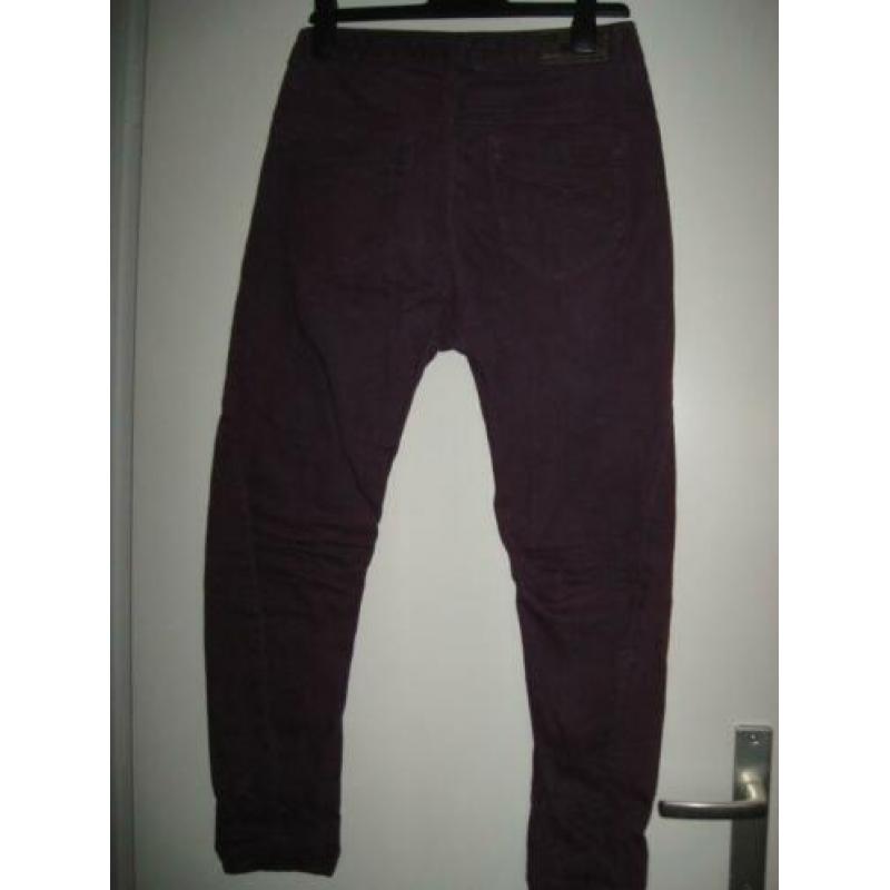 Diesel paarse Fayza relaxed boyfriend low waist, smalle pijp