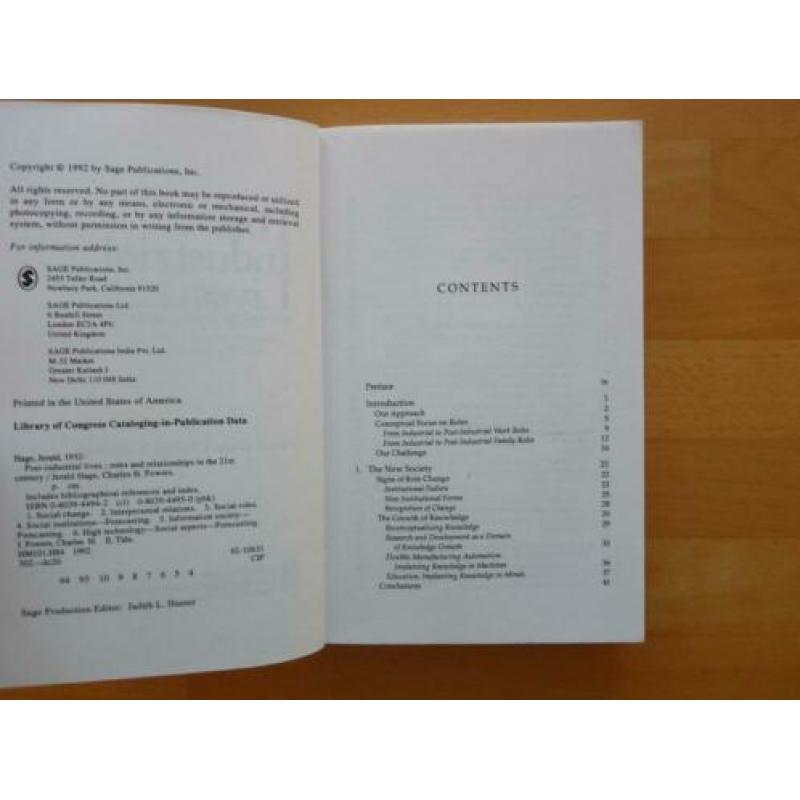Post-industrial Lives Roles and relationships in the 21st
