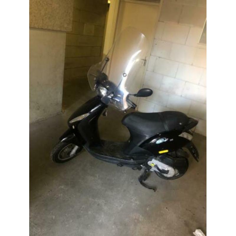 zeer nette piaggo zip