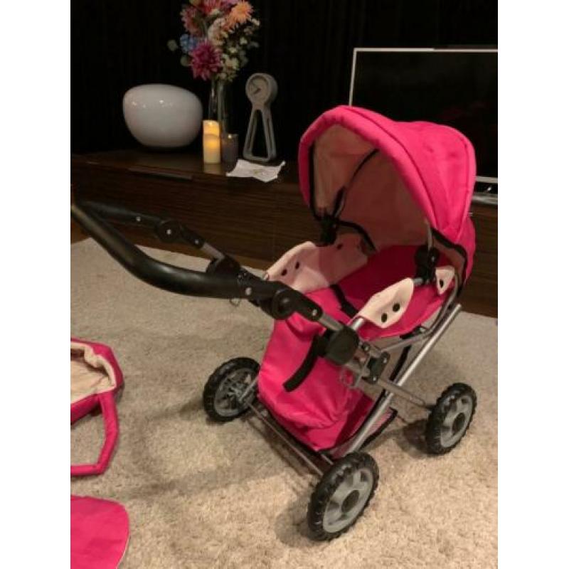 Poppen kinderwagen
