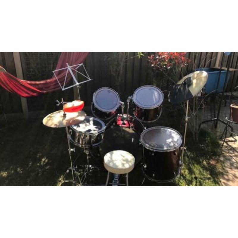 Pearl drumstel forum series rood