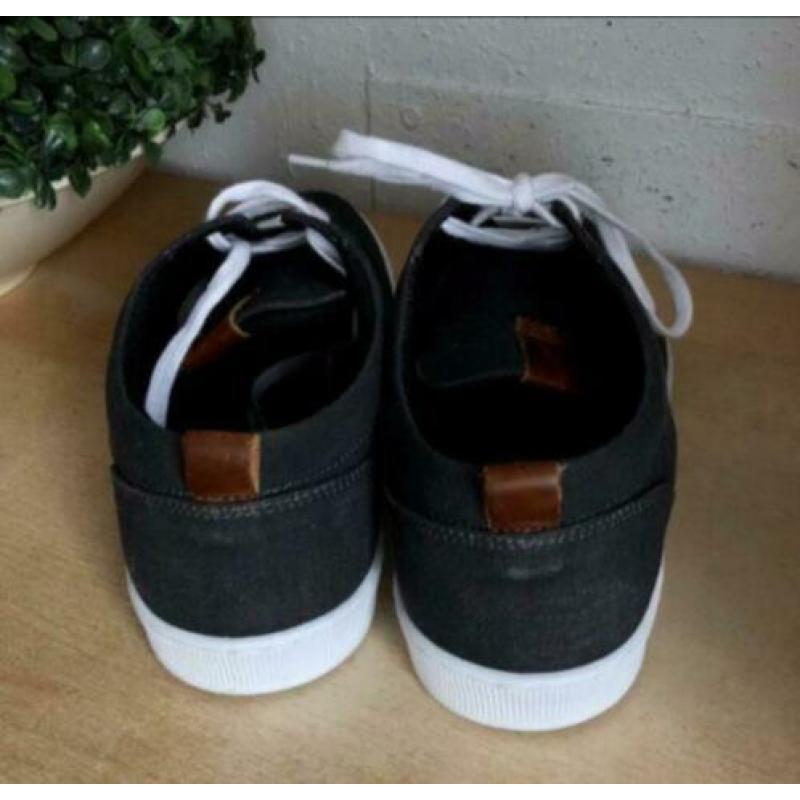 ME schoenen maat 43 NIEUW