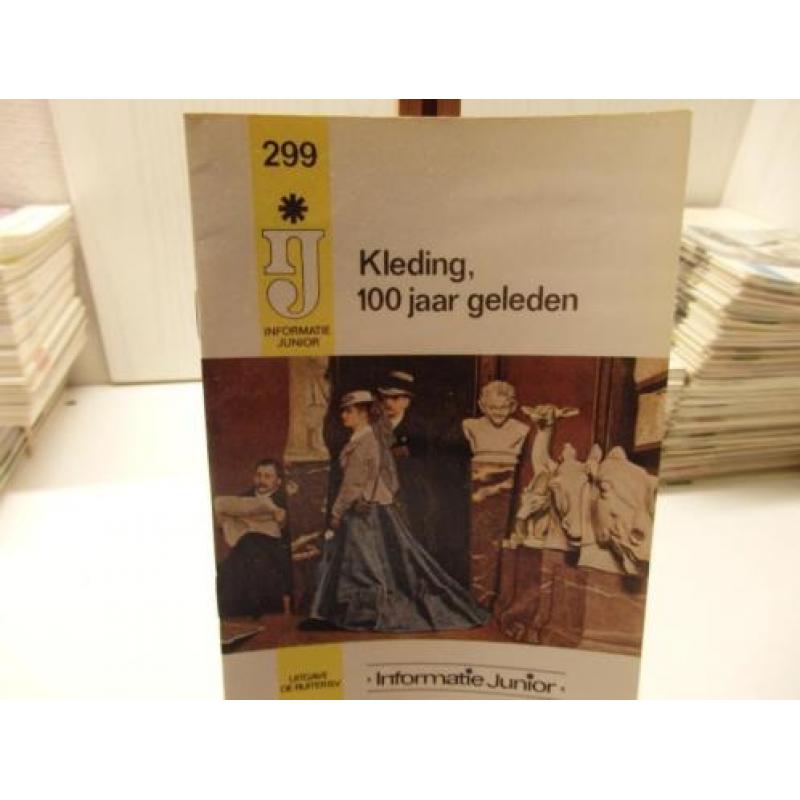 Oude schoolboekjes - Informatie Junior boekjes. Uitgave: de