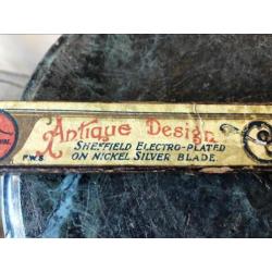 Antiek design cake mes/doos