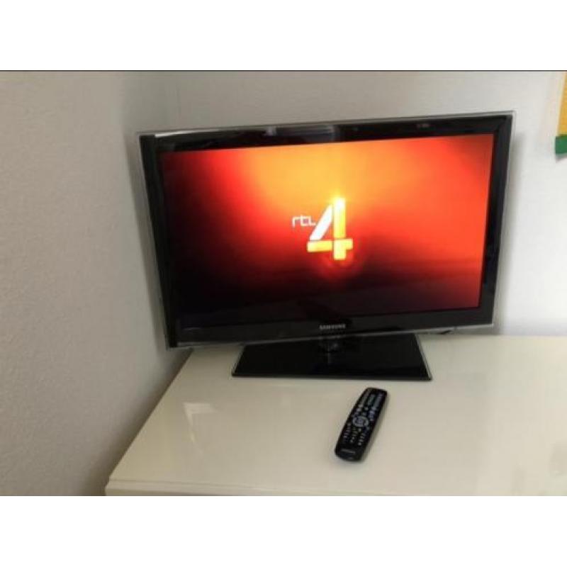 Samsung 32 inch lcd FULL HD tv