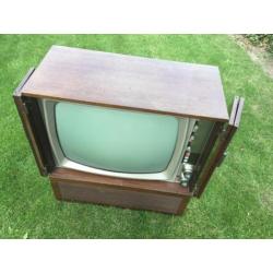 Vintage TV in kast