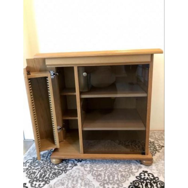 Te koop 32 inch Philips Matchline tv + tv meubel