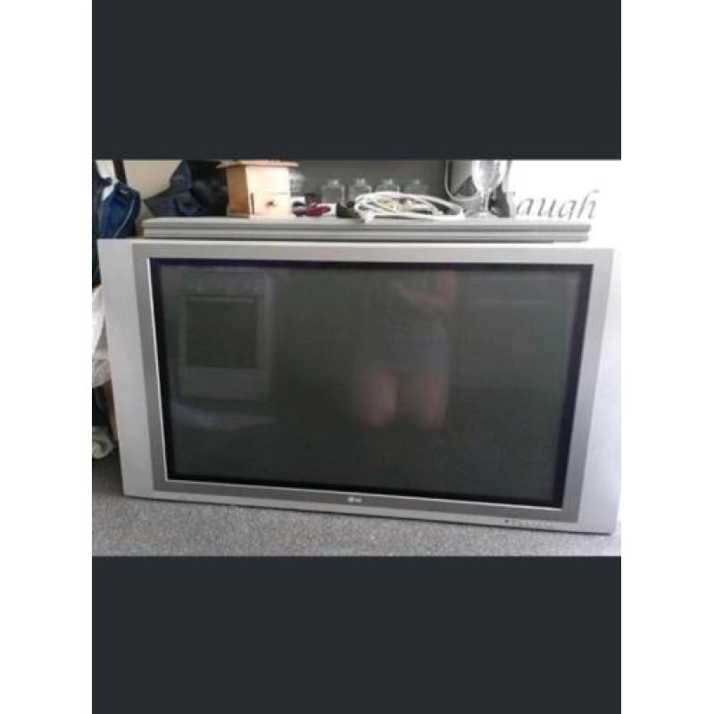 Mooie goedwerkende LCD tv 42 inch Merk LG