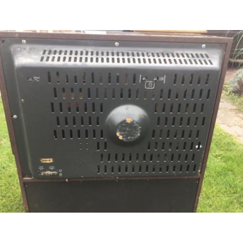 Vintage TV in kast