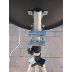 Te koop: Satellietschotel inclusief kabel en statief
