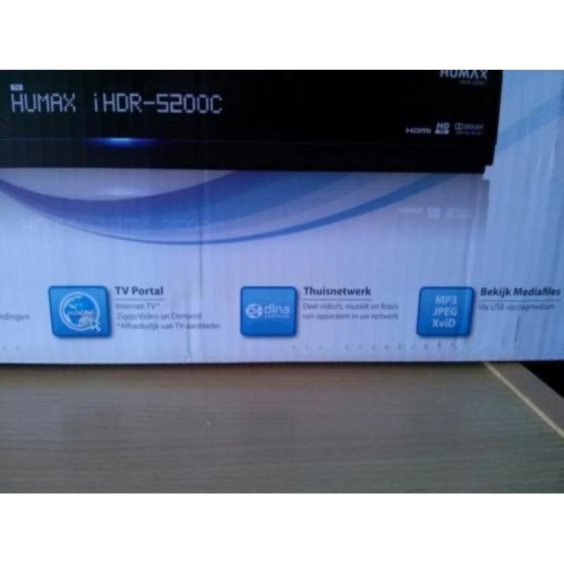 Humax. Ihdr 5200c 500gb harddisk. Met Wi-Fi. Dongel