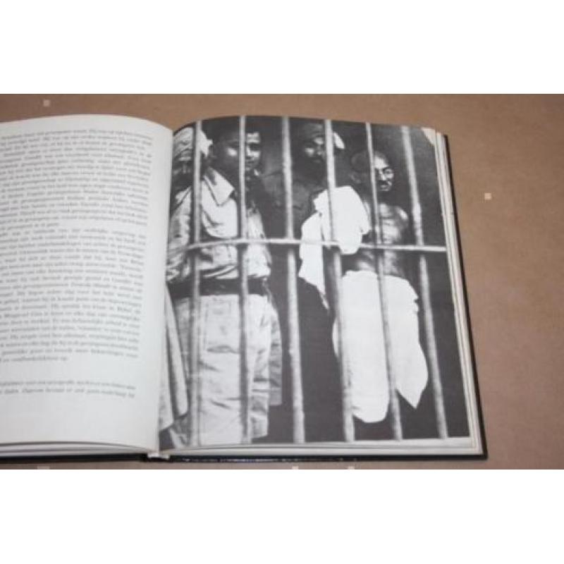 Boek over Mahatma Gandhi !!